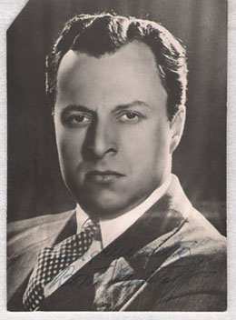 Boris Christoff – Bulgarian basso (1914-1993) [Foto ?]. autograph signature - Boris_Christoff1